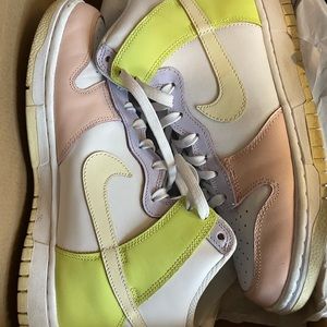 Womens Nike Dunk cashmere’s